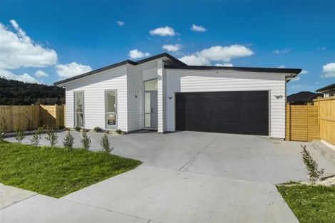 Photo of property in 39 Fruitlands Road, Kumeu, 0810