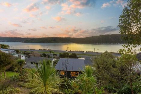 Photo of property in 32 Papakowhai Road, Papakowhai, Porirua, 5024