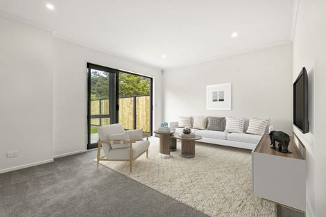 Photo of property in 24 Te Aniwaniwa Terrace, Albany, Auckland, 0632