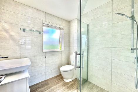 Photo of property in 10 Palazzo Close, Flat Bush, Auckland, 2019