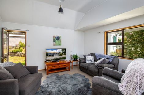 Photo of property in 43 Cheviot Street, Roxburgh, 9500