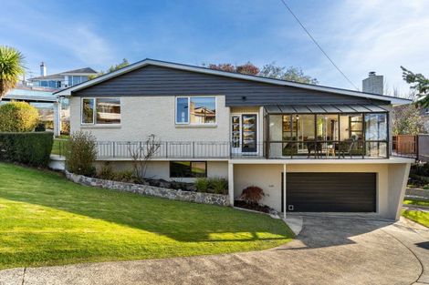 Photo of property in 2 Centennial Road, Fairfield, Dunedin, 9018