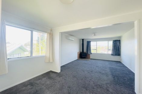 Photo of property in 90 Oriel Avenue, Tawa, Wellington, 5028