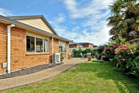 Photo of property in 30 Northmeadow Drive, Rototuna, Hamilton, 3210