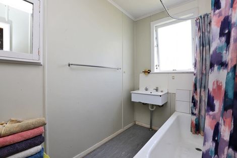 Photo of property in 308 Tui Place, Camberley, Hastings, 4120