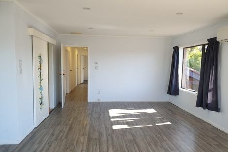 Photo of property in 23 Redwing Street, Browns Bay, Auckland, 0630