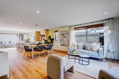 Photo of property in 47 Hollowout Street, Takanini, 2112