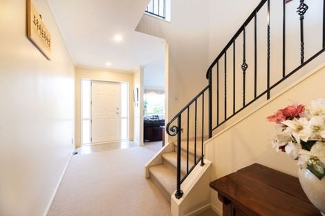 Photo of property in 14 Bridgefield Crescent, Flat Bush, Auckland, 2016