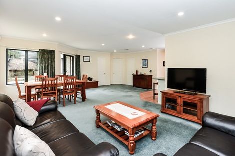 Photo of property in 10 Friesian Place, Grandview Heights, Hamilton, 3200