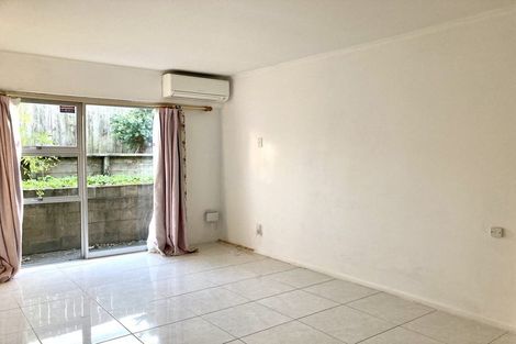 Photo of property in 2/89a Royal Road, Massey, Auckland, 0614