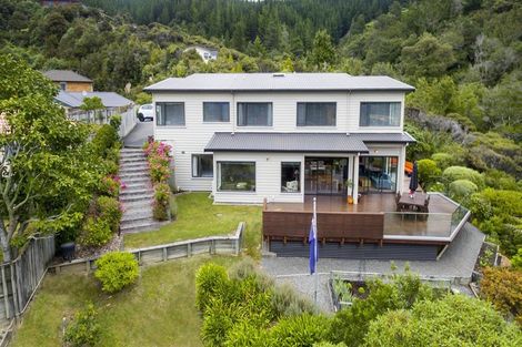 Photo of property in 12 Sylvan Way, Silverstream, Upper Hutt, 5019