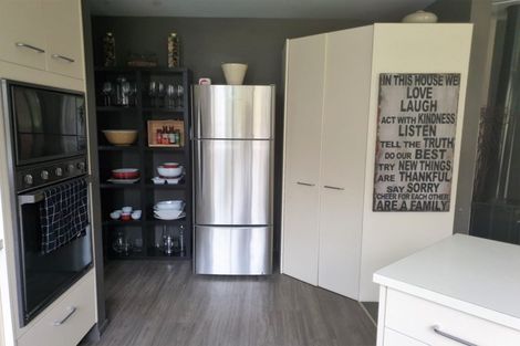 Photo of property in 97 Adelaide Road, Dannevirke, 4930