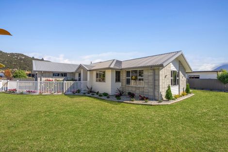 Photo of property in 18 Finch Street, Albert Town, Wanaka, 9305