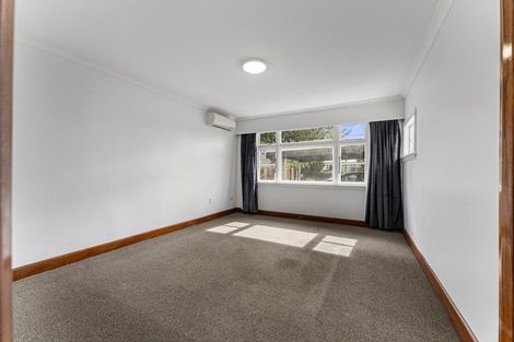 Photo of property in 1/43 Aorangi Road, Bryndwr, Christchurch, 8053
