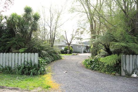 Photo of property in 15 Pottery Lane, Coromandel, 3506