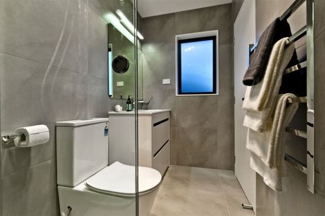 Photo of property in 6 Barrique Road, Kumeu, 0810