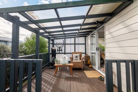 Photo of property in 2/16 Parkers Road, Tahunanui, Nelson, 7011