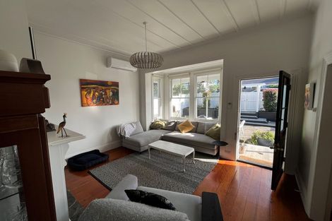 Photo of property in 1/101 Birkenhead Avenue, Birkenhead, Auckland, 0626