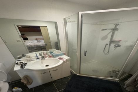 Photo of property in Atrium Towers, 4h/154 The Terrace, Wellington Central, Wellington, 6011