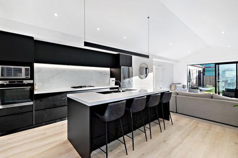 Photo of property in 8 Bale Road, Jacks Point, 9371