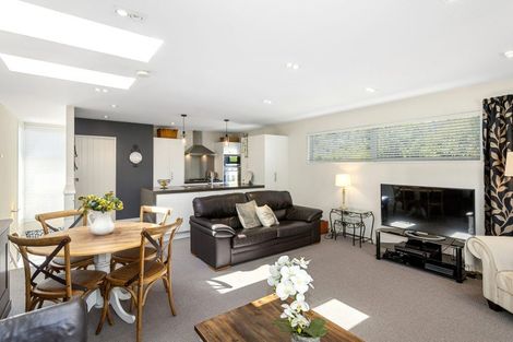 Photo of property in 8a Hollies Crescent, Johnsonville, Wellington, 6037