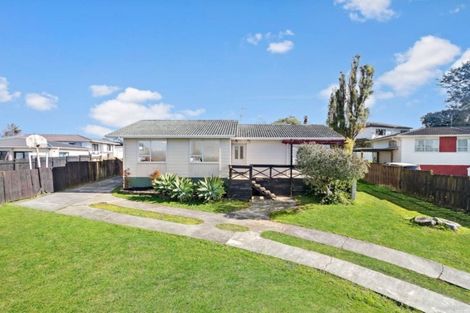 Photo of property in 10 Kereru Place, Half Moon Bay, Auckland, 2012