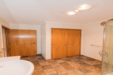 Photo of property in 1/51 Nigel Road, Browns Bay, Auckland, 0630