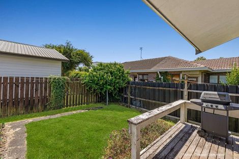 Photo of property in 2/32 Great South Road, Papakura, 2110