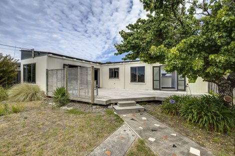 Photo of property in 6 Ladywood Road, Bay View, Napier, 4104