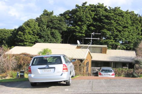 Photo of property in 15 Cantua Close, Totara Heights, Auckland, 2105