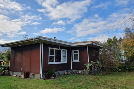 Photo of property in 17 Rangihiroa Street, Waikanae Beach, Waikanae, 5036