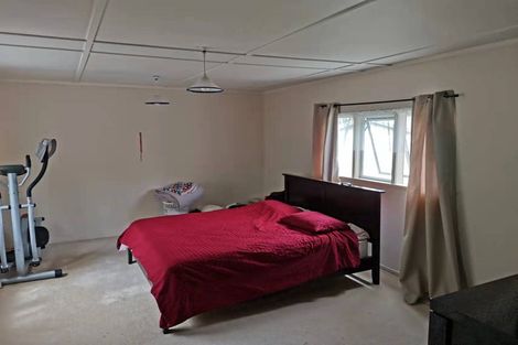 Photo of property in 49 Lavery Place, Sunnynook, Auckland, 0632