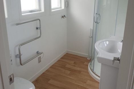 Photo of property in 6/221 Mount Smart Road, Onehunga, Auckland, 1061
