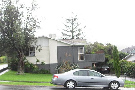 Photo of property in 10 Larne Avenue, Pakuranga Heights, Auckland, 2010