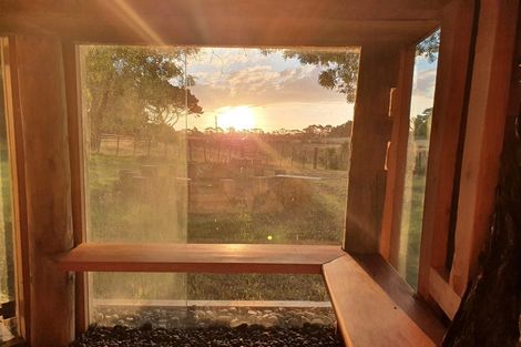 Photo of property in 102 Reid Road, Glenbrook, Waiuku, 2681