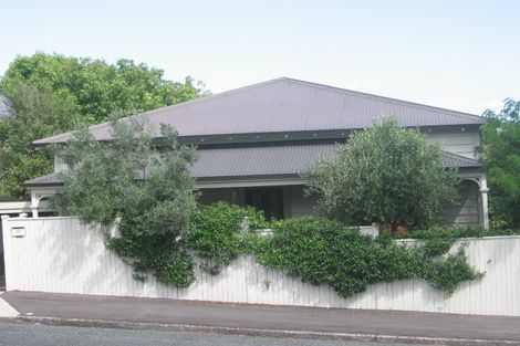 Photo of property in 45 Mozeley Avenue, Devonport, Auckland, 0624