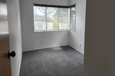 Photo of property in 6 Bolton Street, Blockhouse Bay, Auckland, 0600