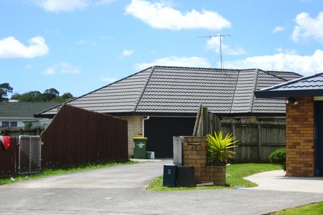 Photo of property in 43 Robert Ross Place, Clendon Park, Auckland, 2103