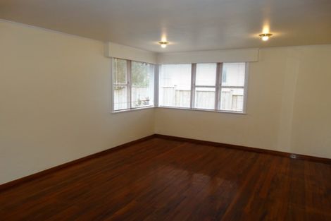 Photo of property in 22 Cron Avenue, Te Atatu South, Auckland, 0610