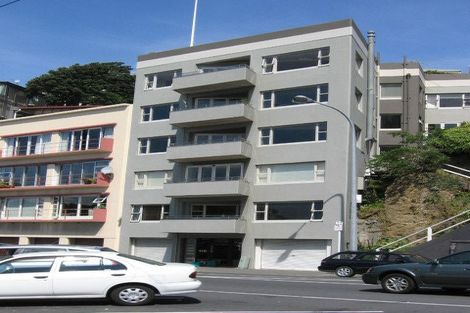 Photo of property in Rockhaven Saville, 116 Oriental Parade, Oriental Bay, Wellington, 6011