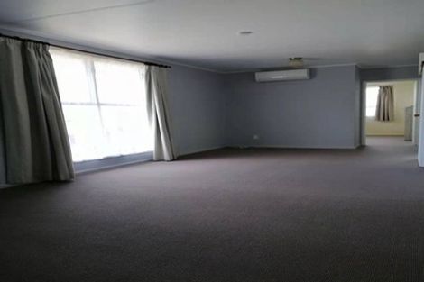 Photo of property in 9 Kotahi Road, Mount Wellington, Auckland, 1062