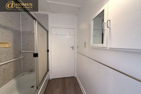 Photo of property in 17 Routley Drive, Glen Eden, Auckland, 0602