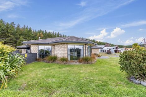 Photo of property in 17 Marshall Close, Motuoapa, Turangi, 3382