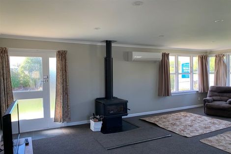 Photo of property in 67 Orawia Road, Tuatapere, 9620