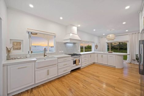 Photo of property in 161 Monument Road, Clevedon, 2582