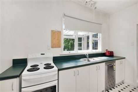 Photo of property in 131 Mays Road, St Albans, Christchurch, 8052