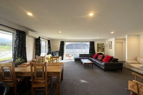 Photo of property in 242 Ballintoy Park Drive, Welcome Bay, Tauranga, 3175