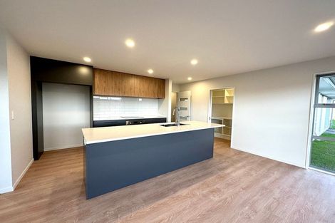 Photo of property in 5 Salkeld Place, Woodend, 7610