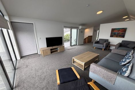 Photo of property in 2/79 Beachville Road, Redcliffs, Christchurch, 8081