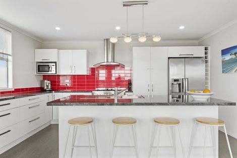 Photo of property in 12 Fleur Place, Te Puke, 3119